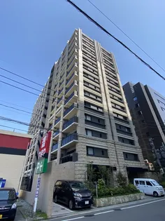 ドゥーエ赤坂【2階】の外観