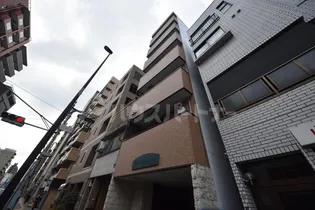 アドバンスシティ【2階】の外観