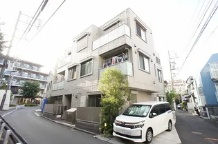 イル メゾン 東新宿【1階】の外観