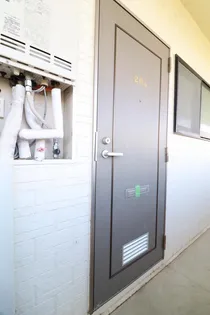 シャトレーイズミ【2階】の玄関