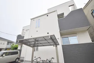 岡山県岡山市北区西崎本町【アパート】の外観