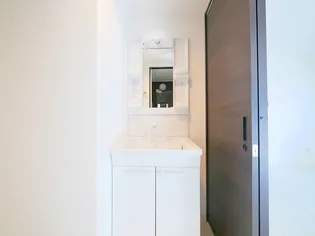 ラグジースペース南郷【2階】の内装