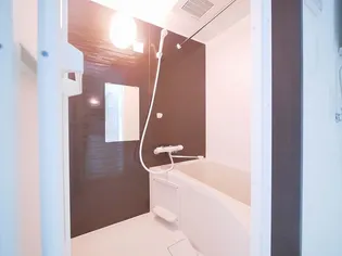 ラグジースペース南郷【2階】の風呂