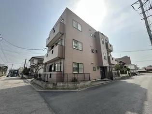 La Belle Maison(ラ ベル メゾン)【1階】の外観