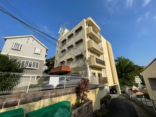 くさかマンション【1階】の外観