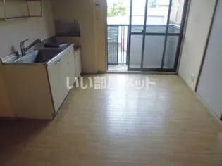 セジュール當水 C【1階】の居間