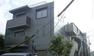 東京都中野区新井4【マンション】の外観