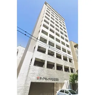 レジュールアッシュ梅田LUXE【7階】の外観