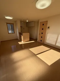 ノース・ウエスト蘇原【1階】の居間