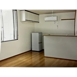 エレガンス【4階】の居間