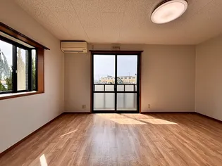 サンガーデン高松【1階】の居間