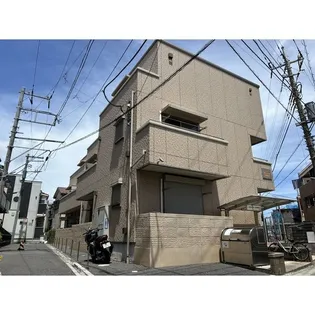 エスティーヌ ユウの画像