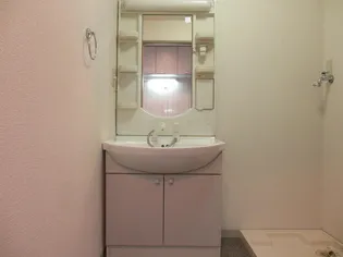 ラ・ペジブル金沢【5階】の内装