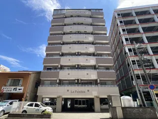 ラ・ペジブル金沢【5階】の外観