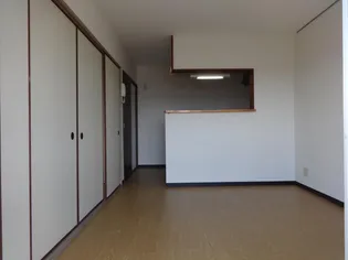 AMM・FLATS II【2階】の居間