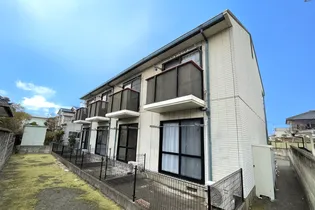 フラットクレッセントII【1階】の外観