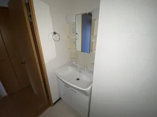 パークサイド上杉公園【1階】の内装