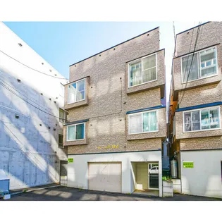 アイビーパレス13 A棟【2階】の外観