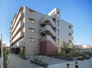 ルーブル下赤塚【1階】の外観