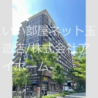 ロイヤルパークス桃坂【7階】の外観