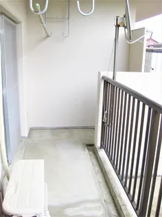 センチュリー21本館【2階】の内装