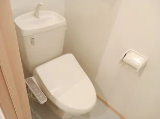 メゾン・ファミーユII【1階】の内装