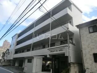 プランドールシモン【2階】の外観