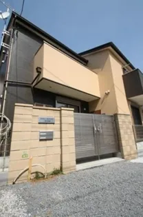 キングハウス三軒茶屋【1階】の外観