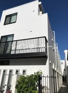 千葉県浦安市北栄3【アパート】の外観