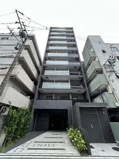 ジェノヴィア横浜石川町【3階】の外観