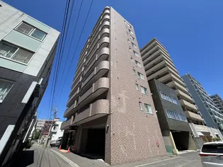 三雄マンションの画像