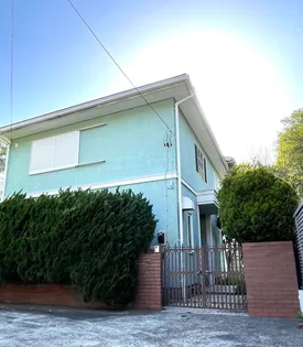 神奈川県逗子市山の根2【一戸建】の外観