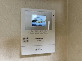 ピラミッドアネックスの内装