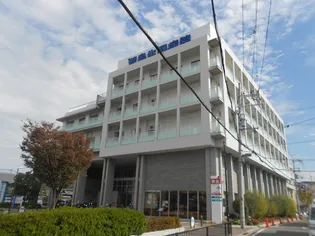 ピラミッドアネックスの周辺