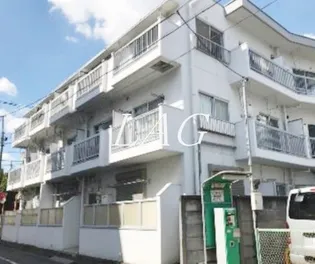 GLAND【2階】の外観