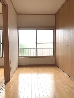 金澤方【2階】の居間