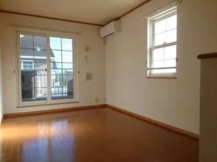 エスポワール B【2階】の居間