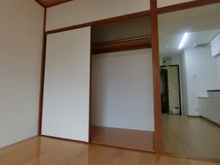 アイシンコーポ加納【2階】の内装