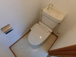 アイシンコーポ加納【2階】の内装