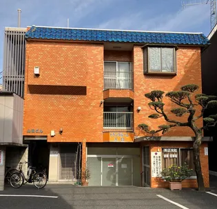 山田ビル【3階】の外観
