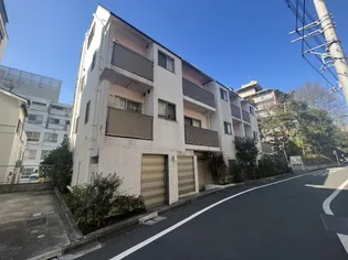 ガーデン代々木八幡【1階】の外観