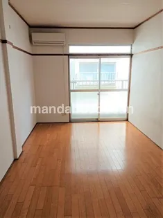 年見サンハイツ【2階】の居間