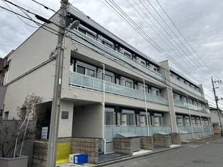 ヴィラ南大沢【1階】の外観