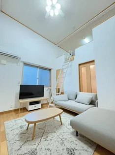 エクレール【1階】の居間