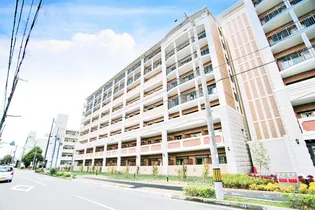 Luxe新大阪α【1階】の外観