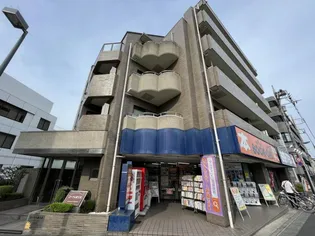 ローヤル東大泉【3階】の外観