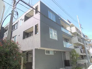 イン ウィステリアの画像