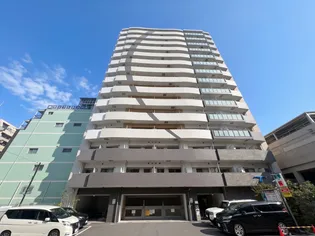 セレニテ本町東リアン【5階】の外観