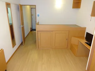 ウールジー【2階】の間取り