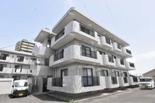 マンションシャルム B棟【1階】の外観